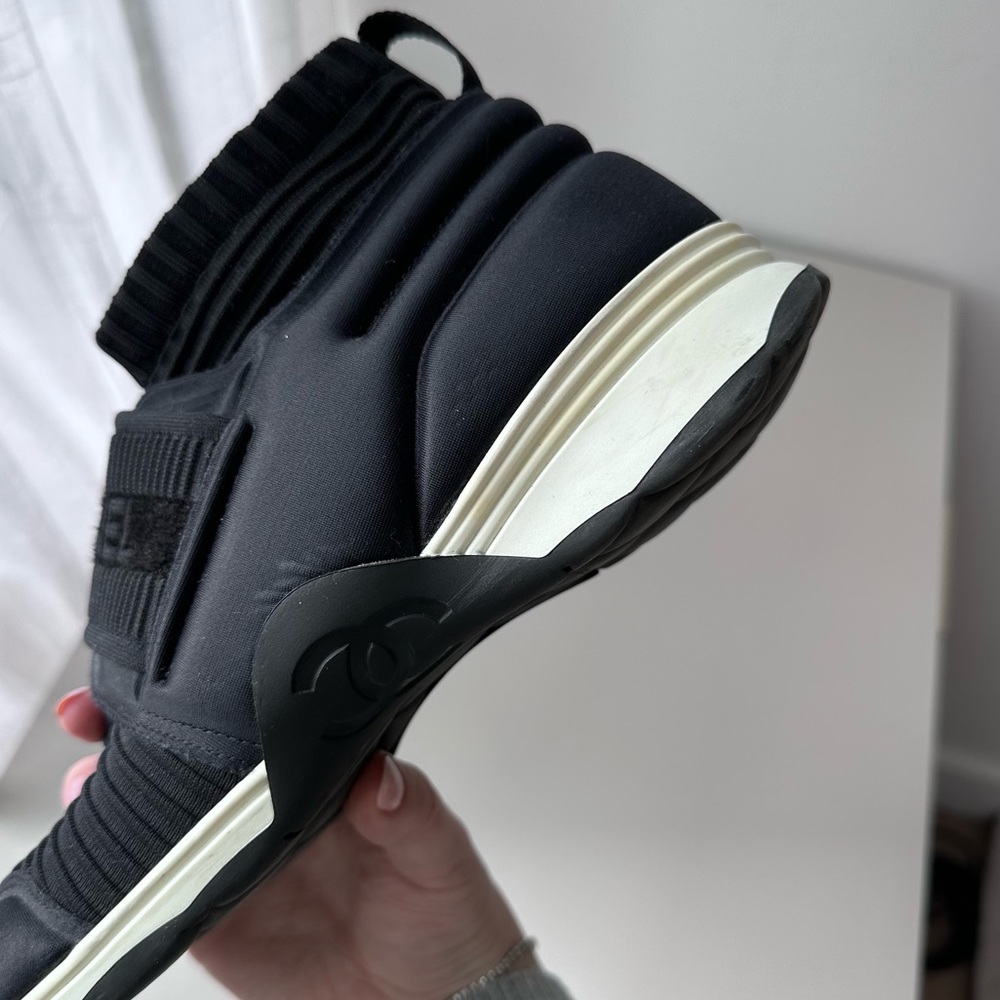 Chanel CC Logo Sock Sneakers - Picture 8 of 12